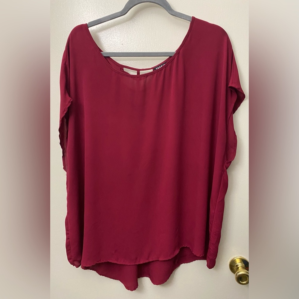 Torrid Red Asymmetrical Blouse Short Sleeve Relaxed Fit